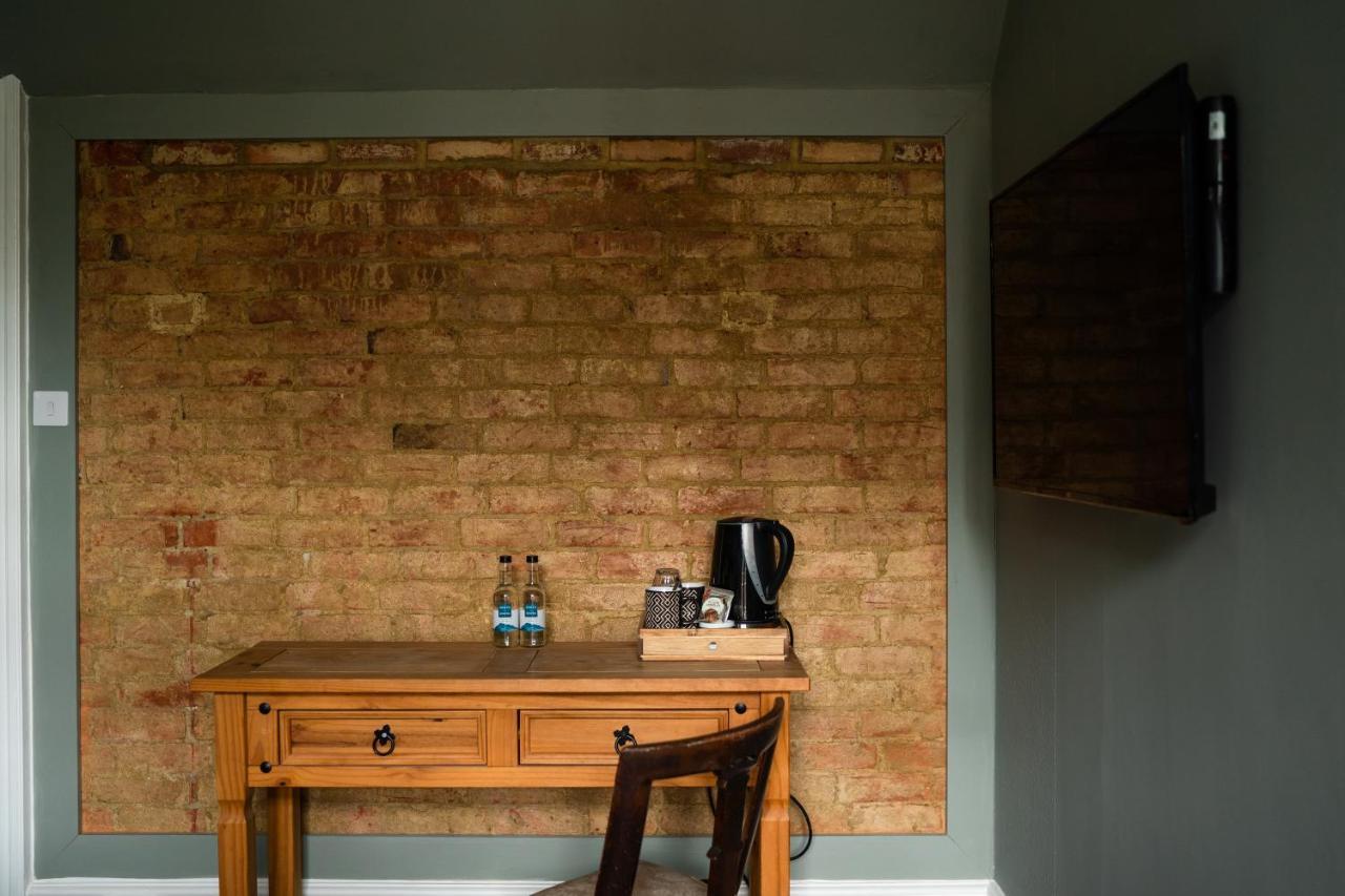 The Plough Itchen Abbas Hotel Winchester Bagian luar foto