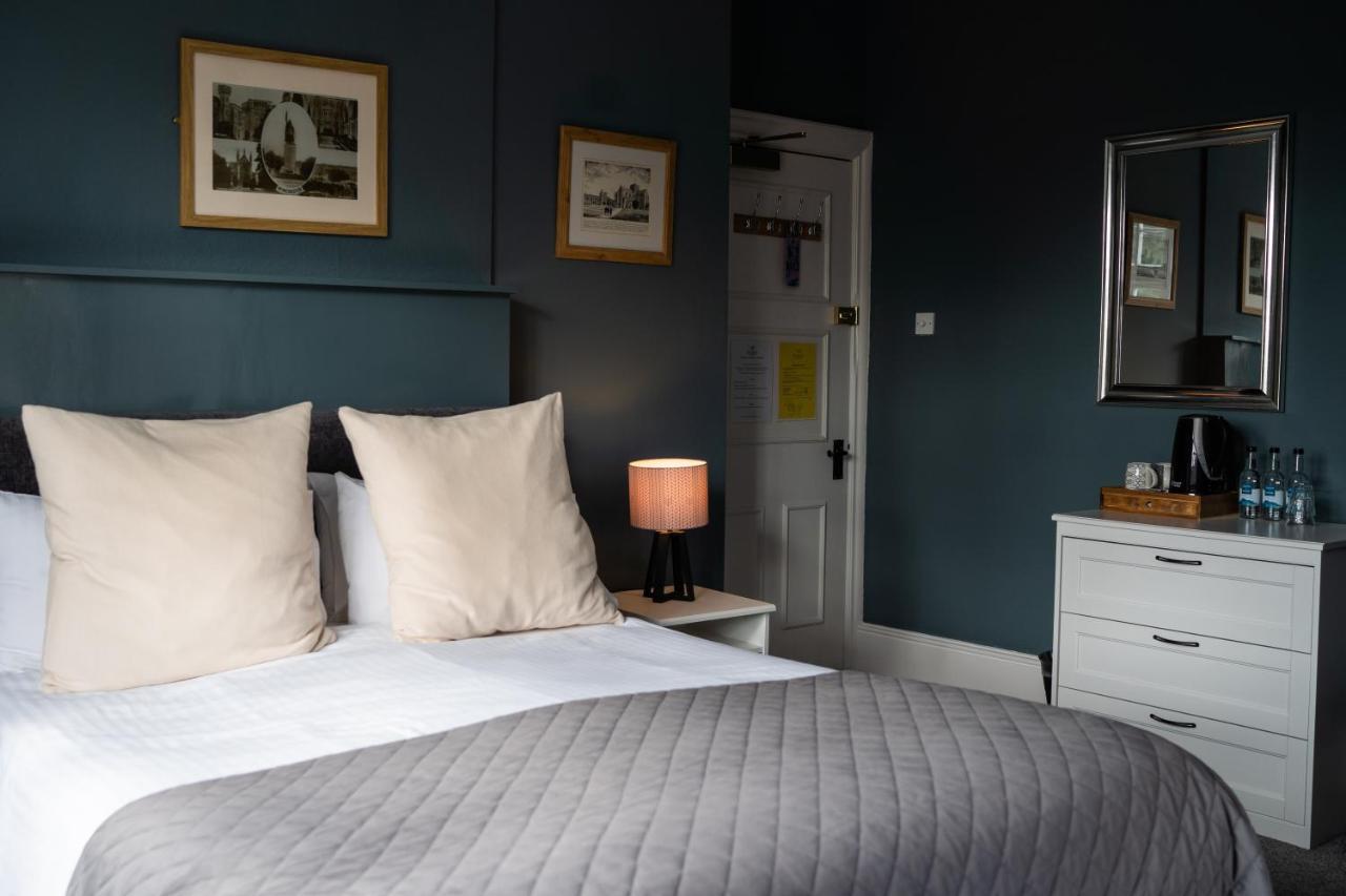 The Plough Itchen Abbas Hotel Winchester Bagian luar foto